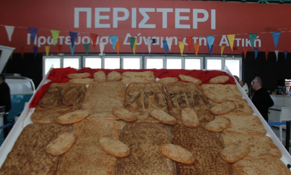 Περιστέρι: Έφτιαξαν λαγάνα που φτάνει τα τέσσερα μέτρα!
